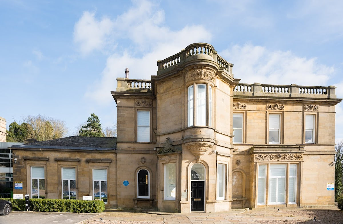 Este Medical Group Hair & Skin Clinic Leeds — Dr.Visor