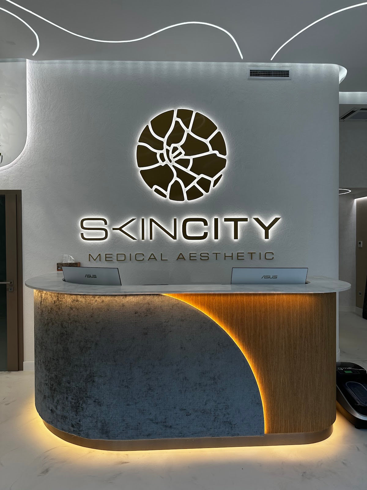 SkinCity Medical Aesthetic - Aesthetic Surgery clinic in Károly krt. 7, Hungary