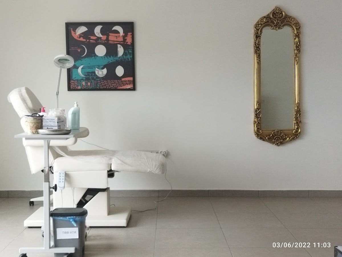 Dermatolog Dr. Gamze Alkız Muayenehanesi — Dr.Visor photo 2