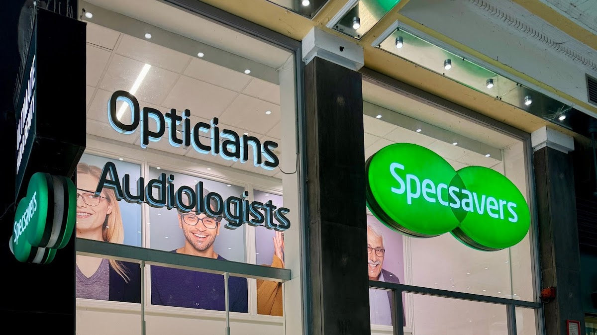 Specsavers Opticians & Audiologists - Henry Street - Dublin — Dr.Visor