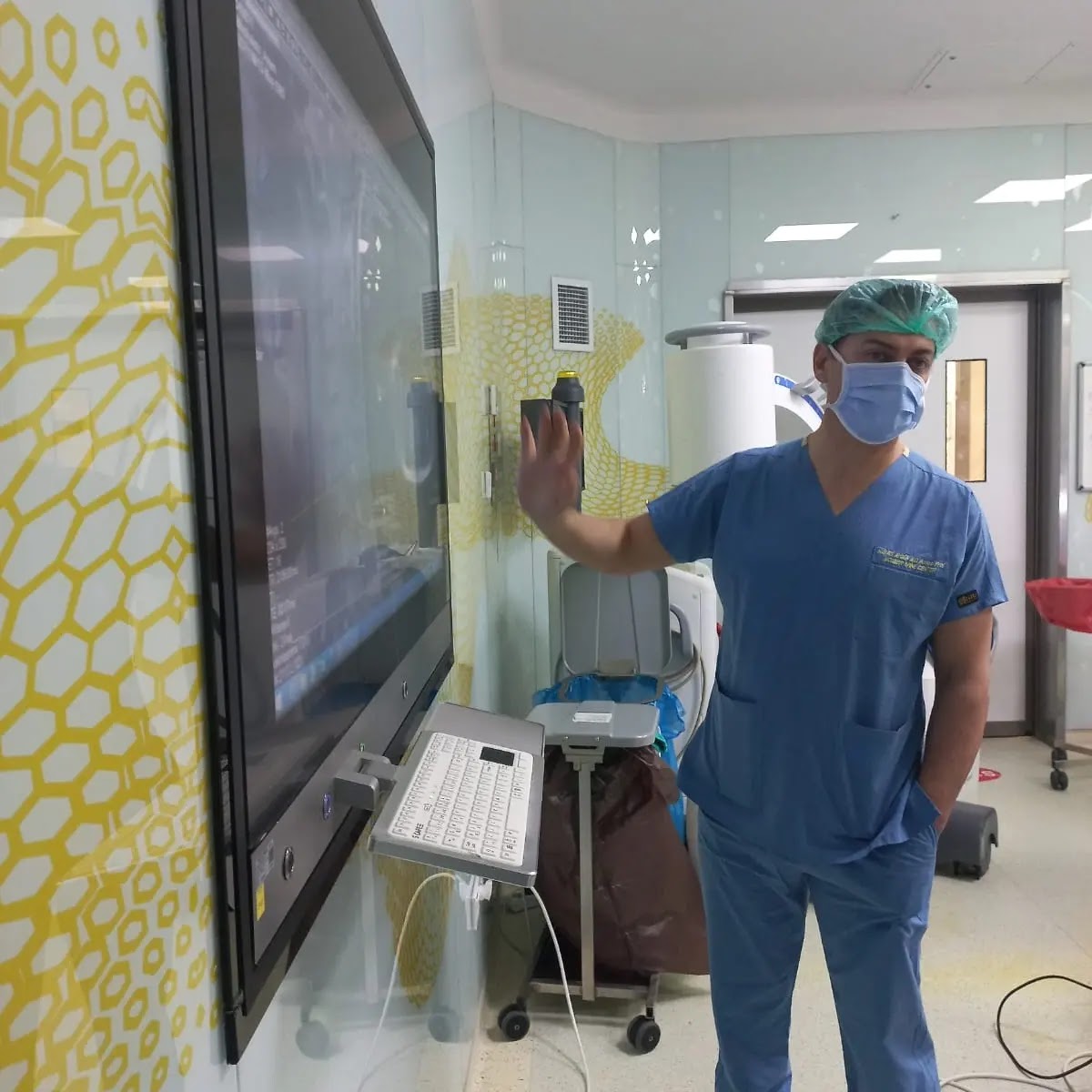 Prof. Dr. Hayati Aygün - Ortopedi ve Travmatoloji/Omurga Cerrahisi — Dr.Visor photo 2