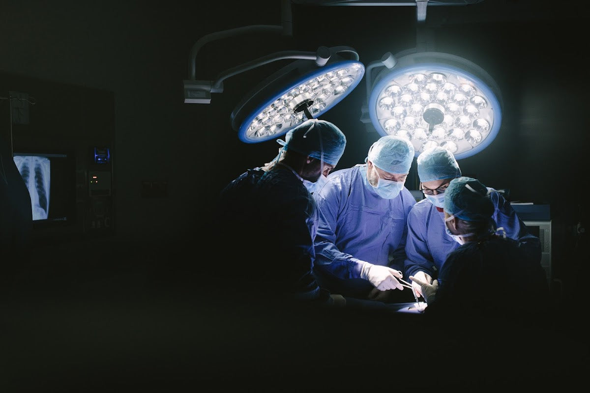 Amber Surgery — Dr.Visor