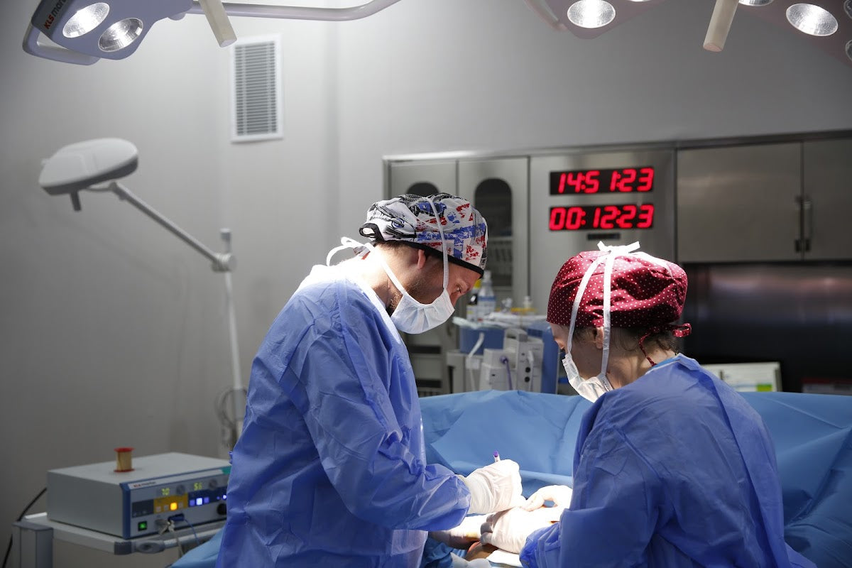 Op. Dr. Abdülcebbar Siyer-Aesthetic and Plastic SurgeryIzmir-Liposuction-Breast Augmentation-Abdominoplasty-EyelidAesthetics — Dr.Visor photo 3