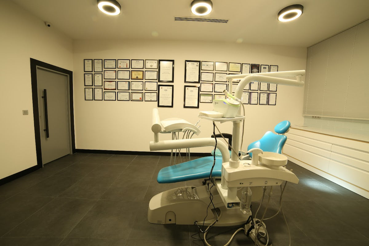 Klinik Bursa Ağız ve Diş Sağlığı Polikliniği (ZAGA Center Bursa) — Dr.Visor photo 2
