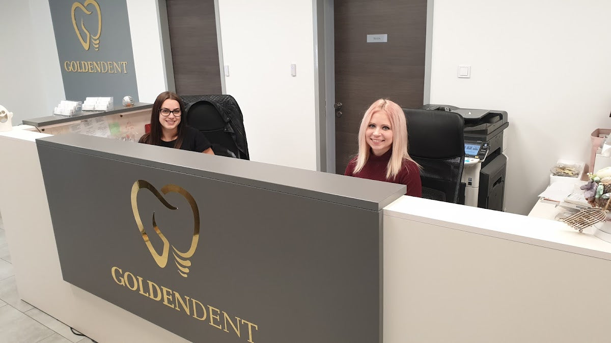 Golden Dent - Dental clinic in Szegedi út 54, Hungary
