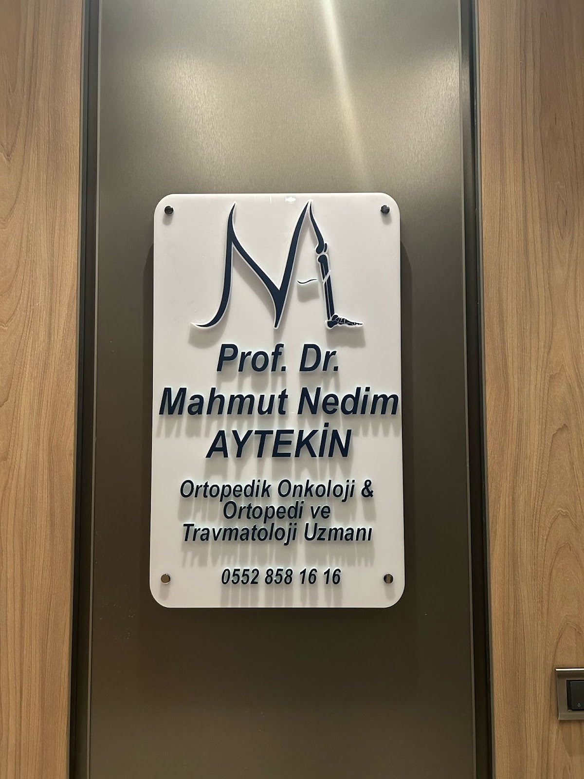 Prof. Dr. Mahmut Nedim Aytekin, Ortopedi ve Travmatoloji Uzmanı — Dr.Visor photo 3