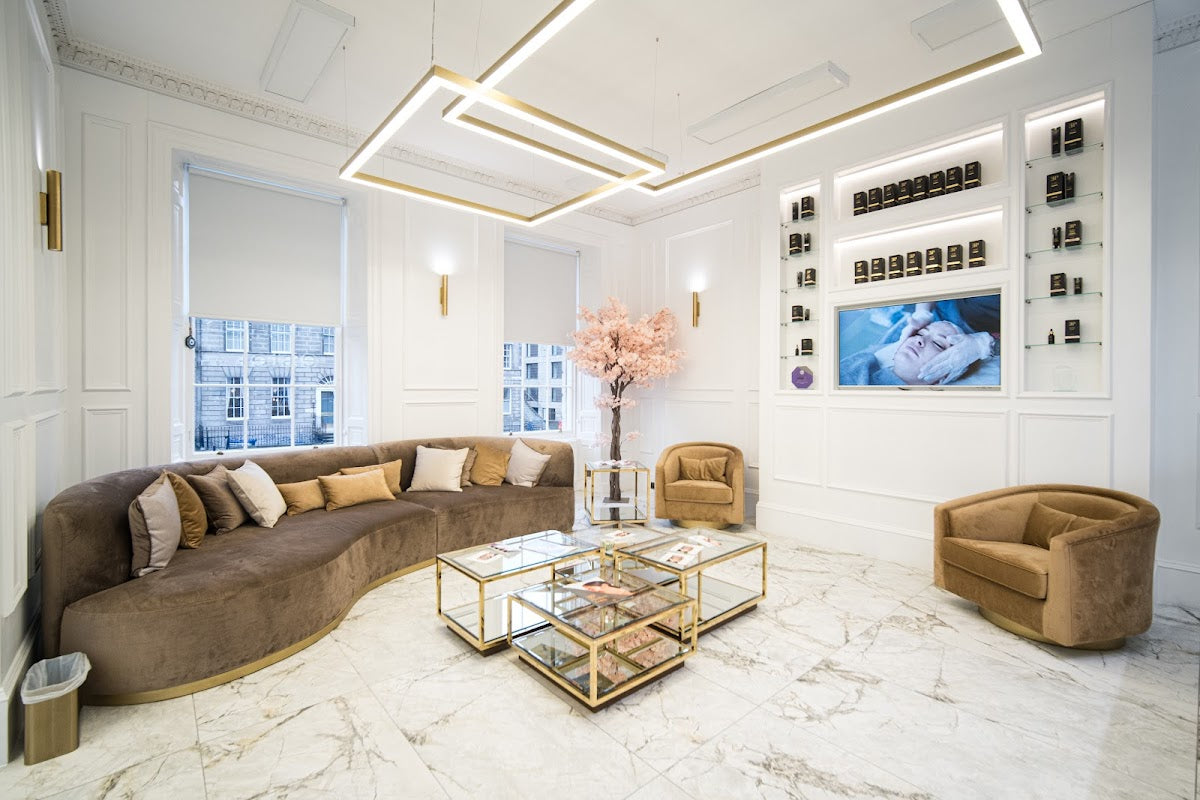 Este Medical Group: Hair & Skin Clinic Edinburgh — Dr.Visor photo 4