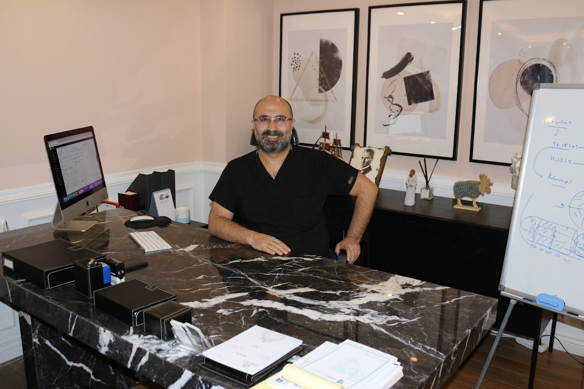 Doç. Dr. Ulaş Solmaz - Kolposkopi, Rahim Ağzı Kanseri, Leep, Rahim ve Yumurtalık Kanseri, Smear Testi, Jinekolojik Onkoloji — Dr.Visor photo 3