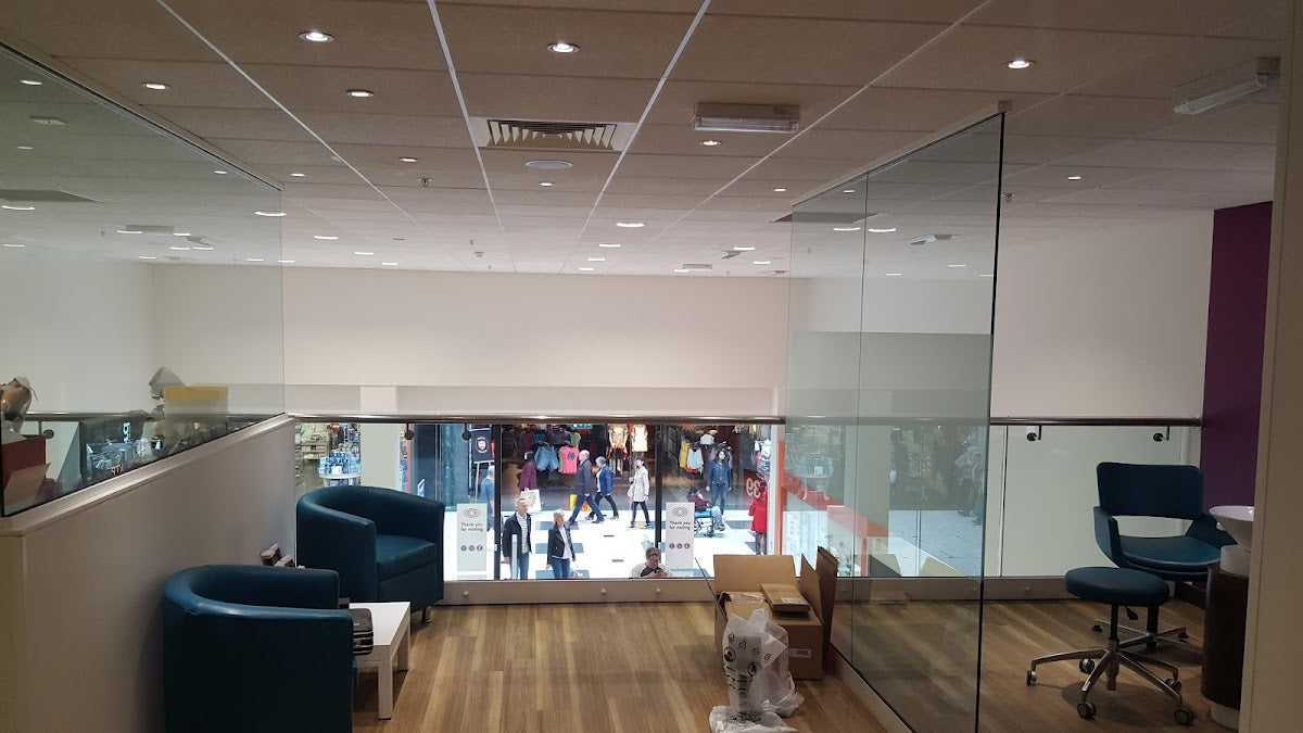 Vision Express Opticians - Leeds - White Rose Centre — Dr.Visor photo 5