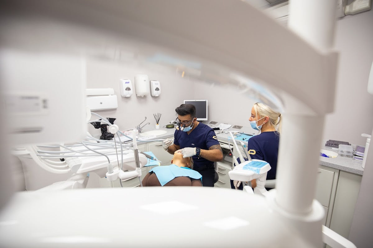 KissDental Manchester — Dr.Visor