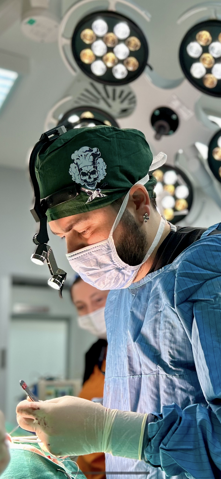 Op. Dr. Altan Tekin, Estetik ve Plastik Cerrah Antalya — Dr.Visor photo 3