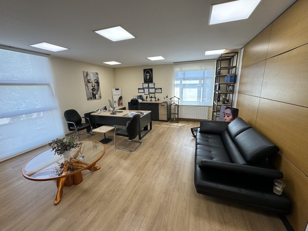 Op. Dr. Ömer Ekin | Plastik, Estetik Cerrahi Ankara | Burun Estetiği | Meme Estetiği | Karın Germe | Liposuction | Botoks — Dr.Visor photo 2