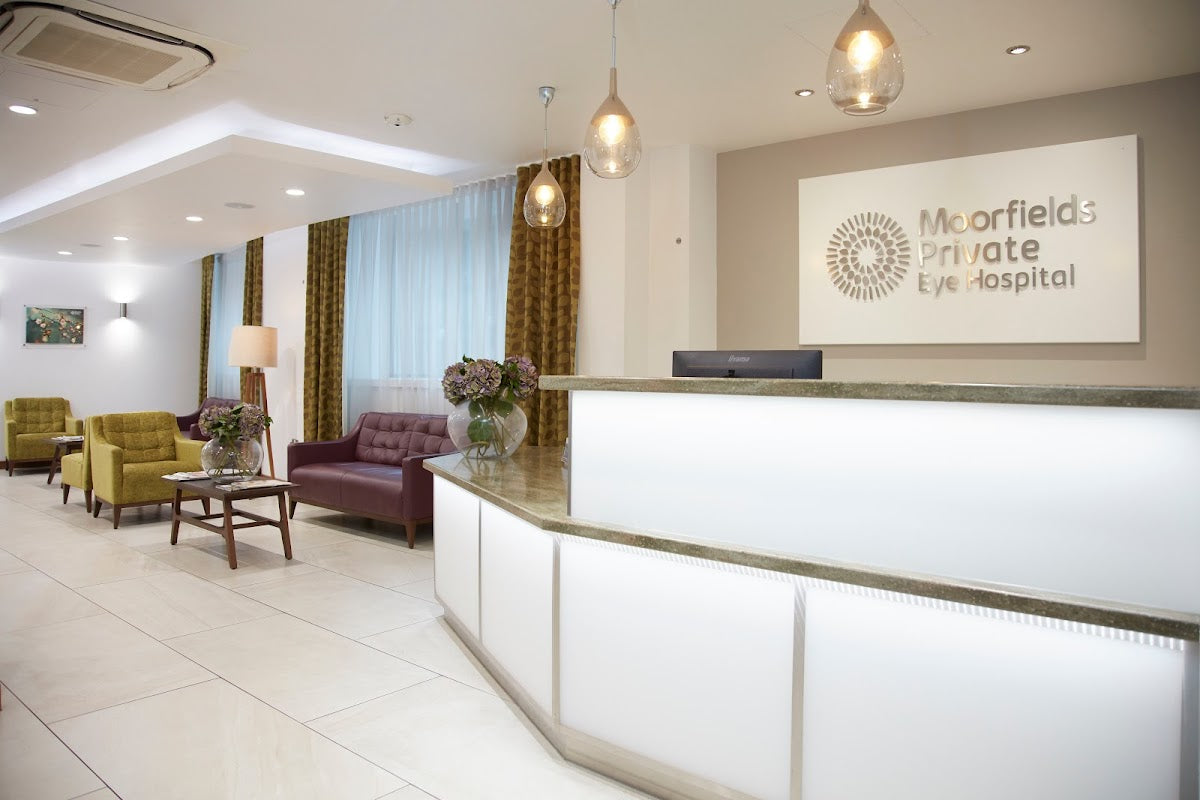 Moorfields Private Eye Hospital — Dr.Visor