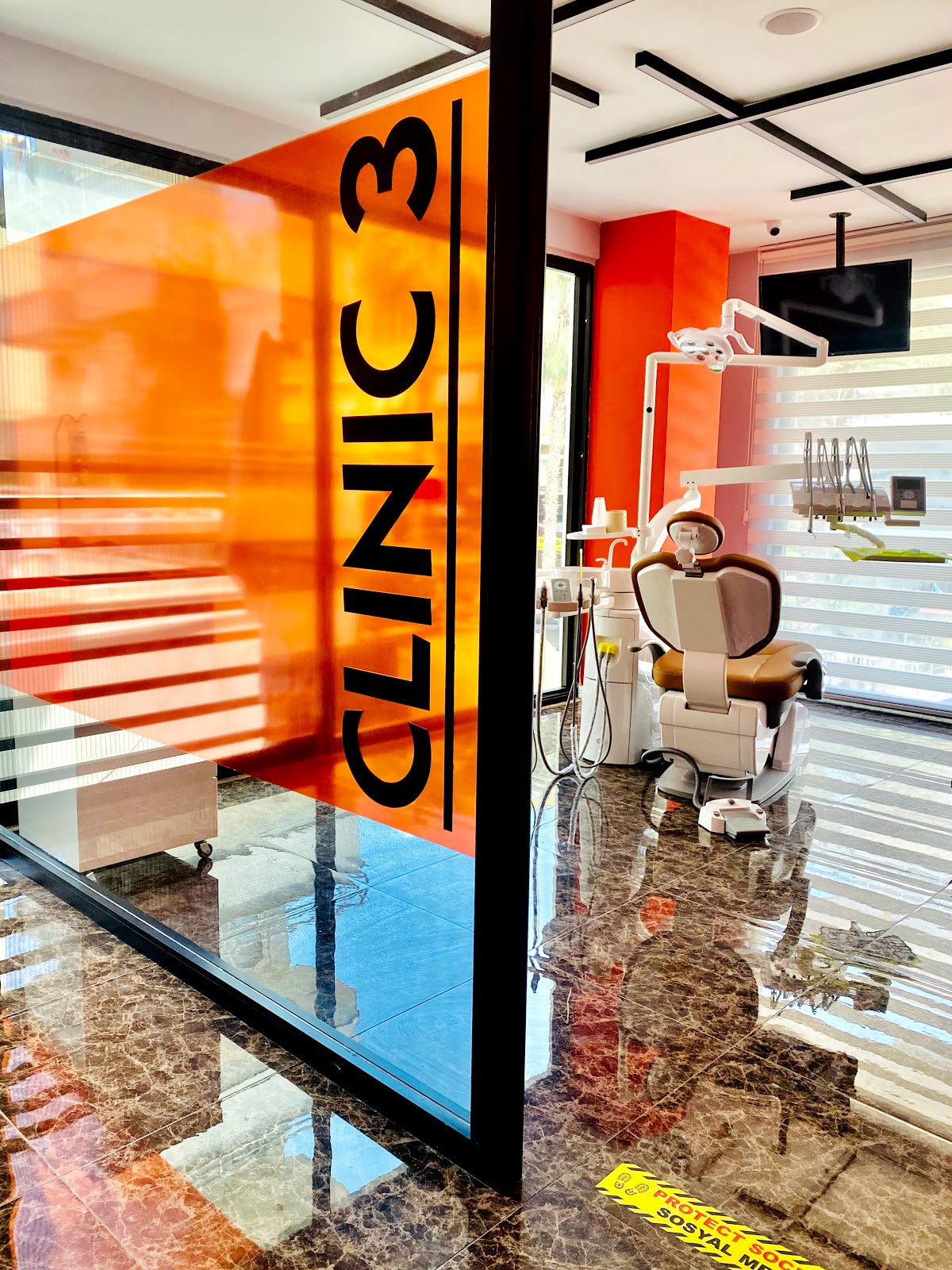 Özel Anıt Ağız ve Diş Sağlığı Polikliniği (Anit Dental Clinic) — Dr.Visor photo 3