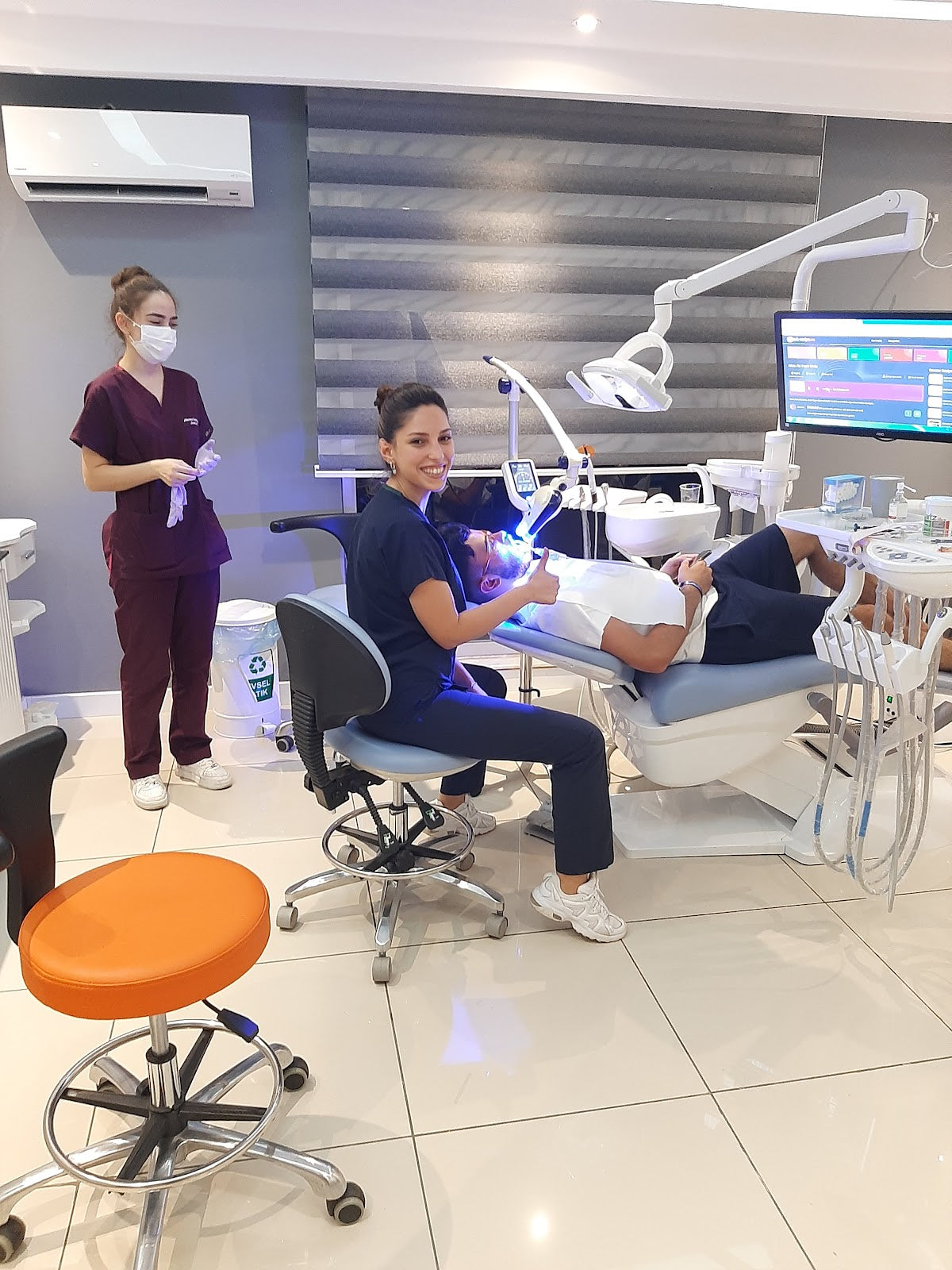 Diamond Dental Antalya | Diş Hekimi - Diş Polikliniği | Implant, Veneer, Crowns Dentist — Dr.Visor photo 5