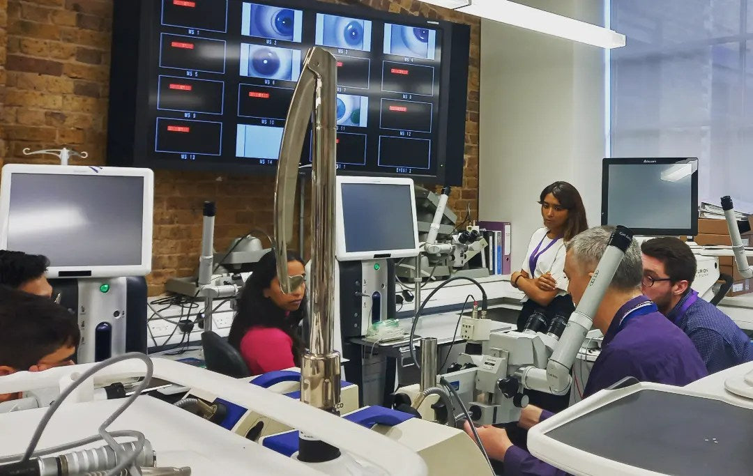 Laser Eye Surgery Birmingham - Dr Mark Wevill — Dr.Visor photo 4