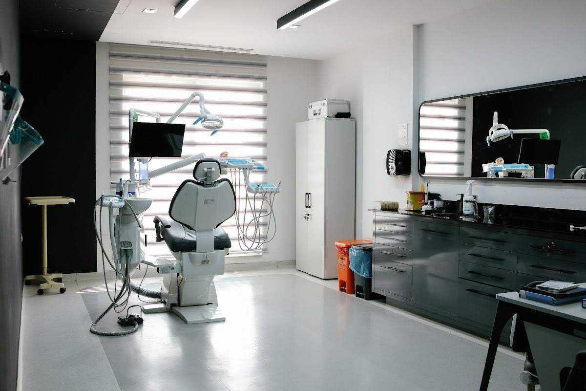 EYRİCEDİŞ Ağız ve Diş Sağlığı Merkezi — Dr.Visor photo 3