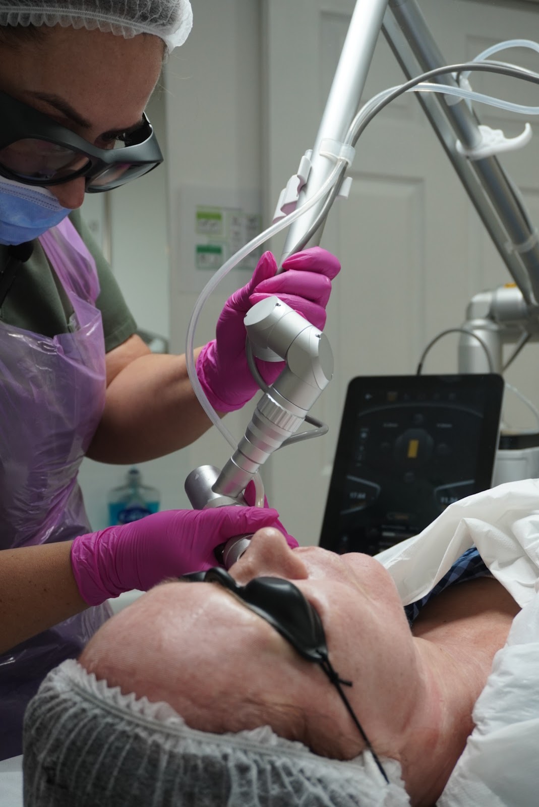 6 Aesthetics & Skin Clinic — Dr.Visor photo 2