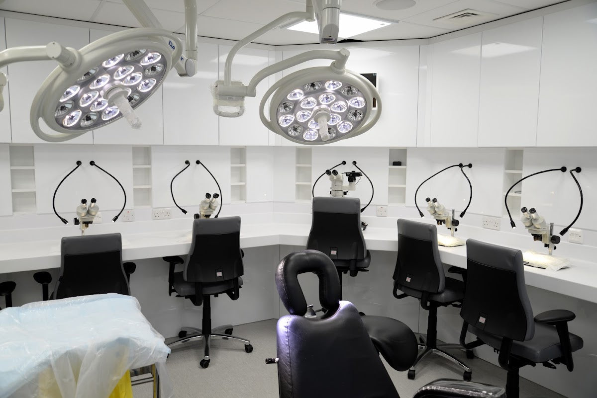 Farjo Hair Institute — Dr.Visor photo 3