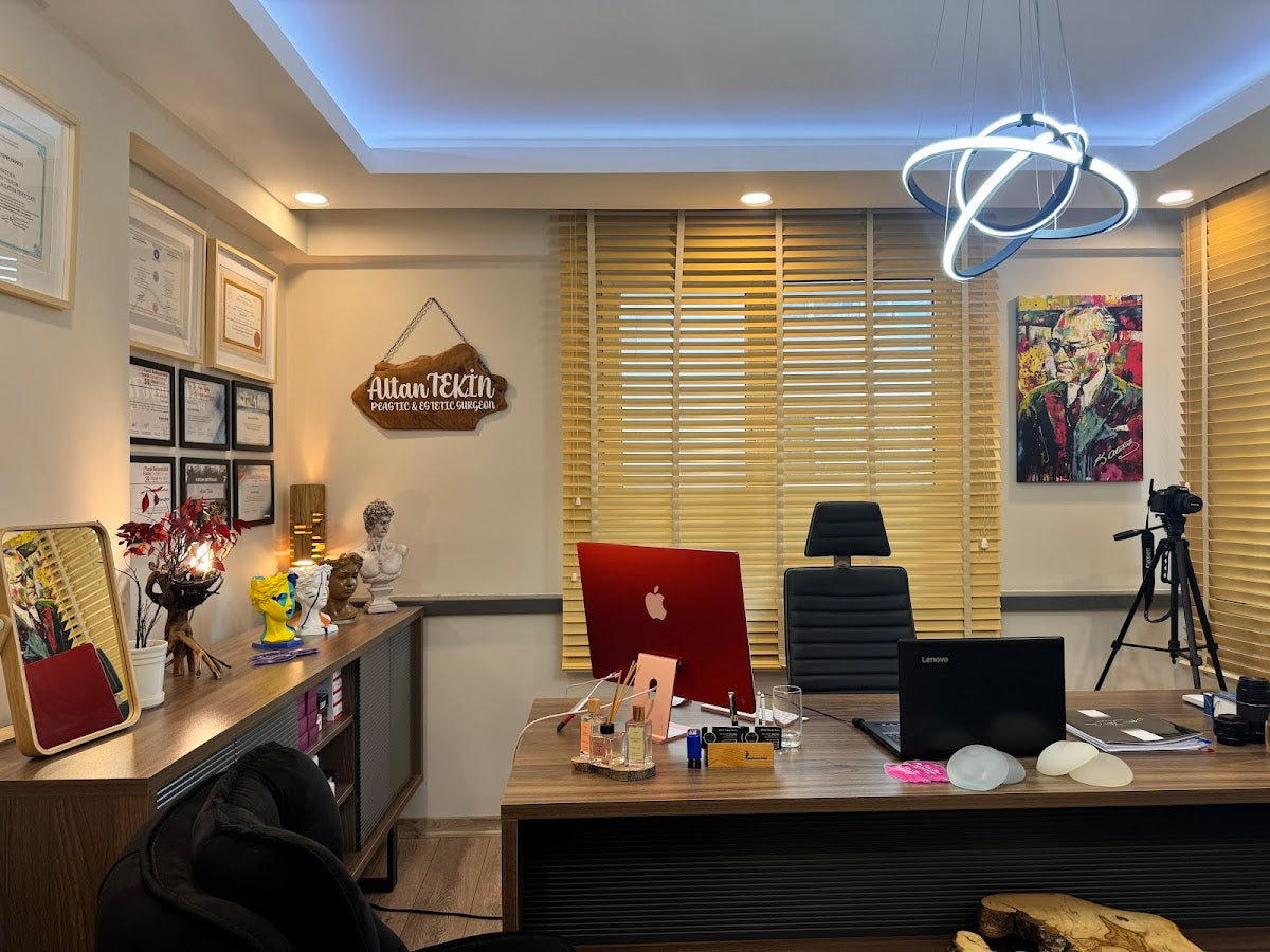 Op. Dr. Altan Tekin, Estetik ve Plastik Cerrah Antalya — Dr.Visor photo 2