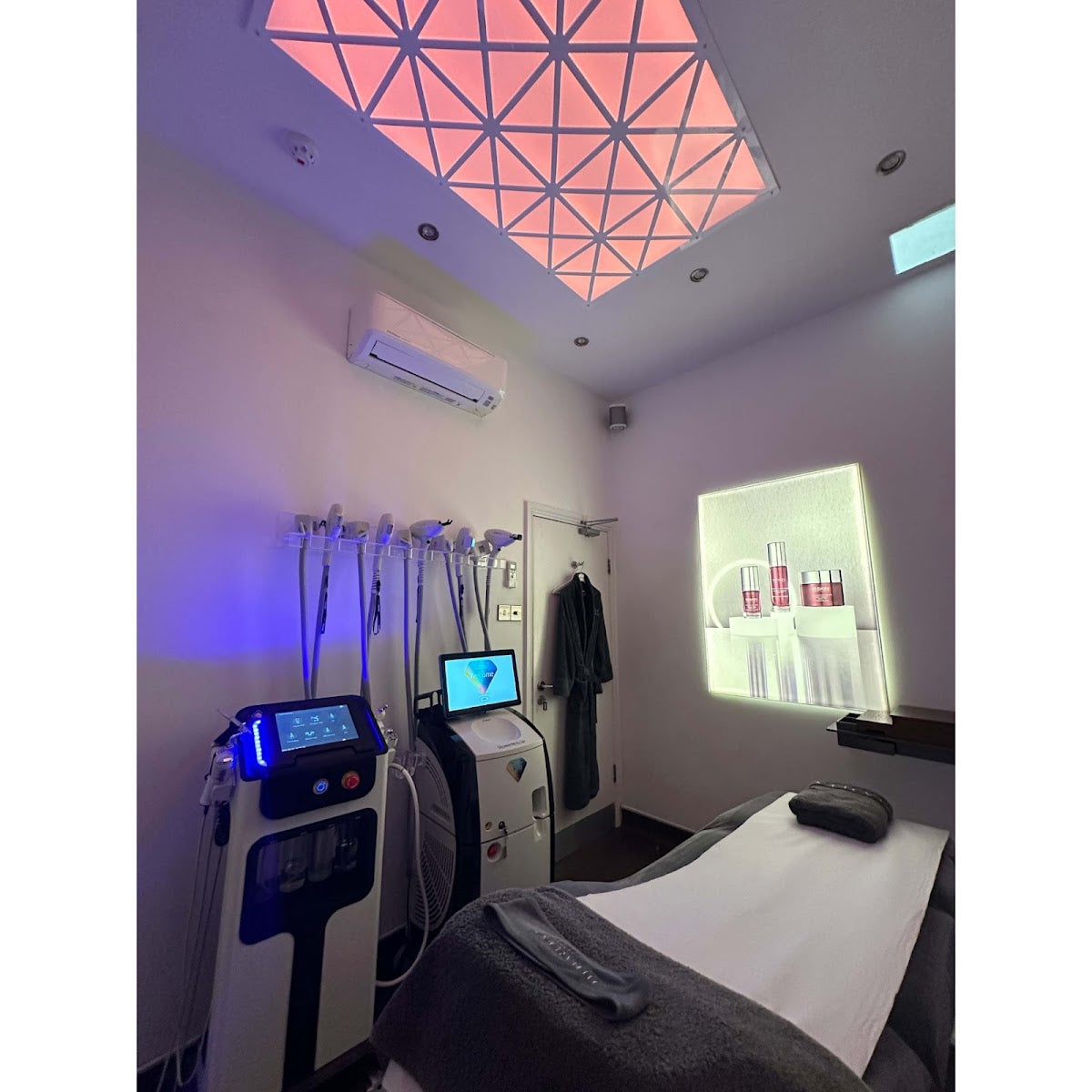 111 Harley St. — Dr.Visor photo 2