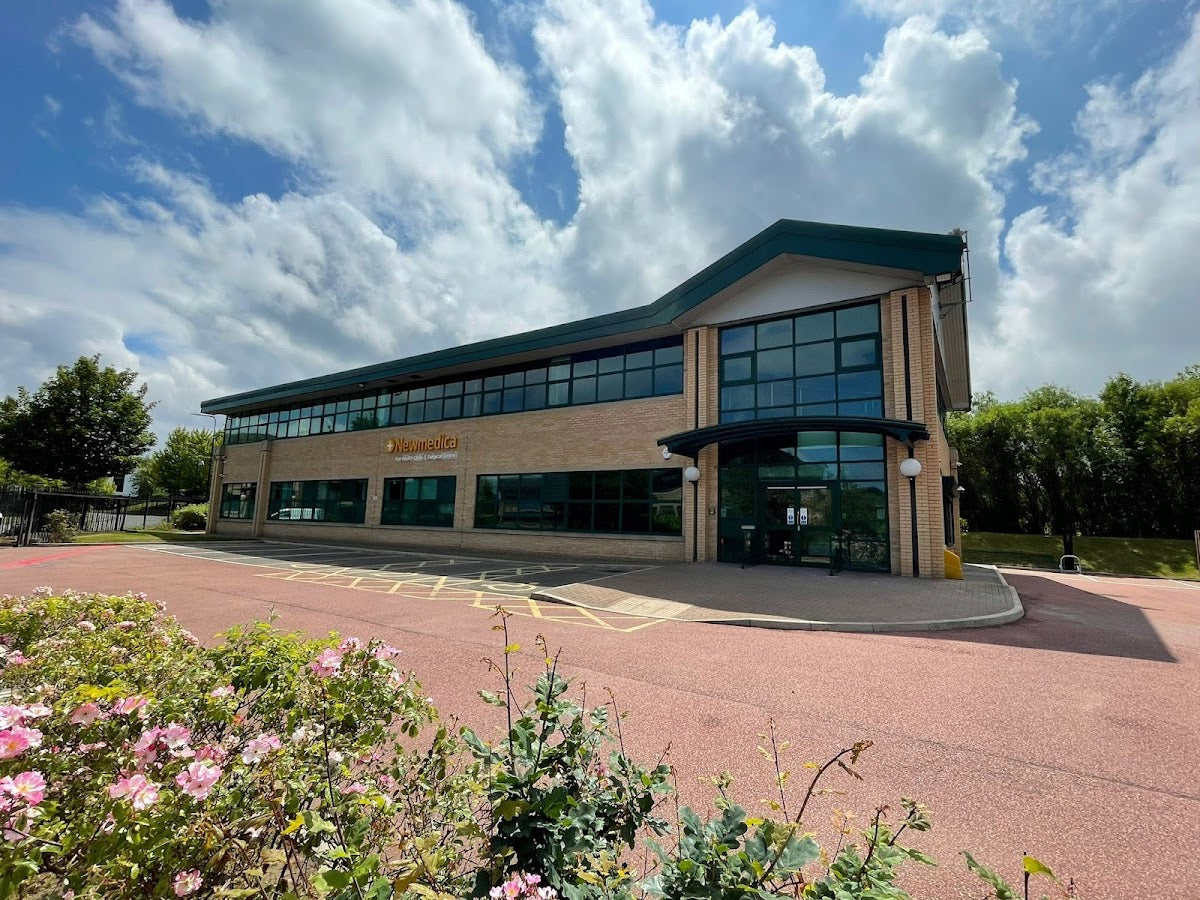 Newmedica Manchester Eye Health Clinic & Surgical Centre — Dr.Visor